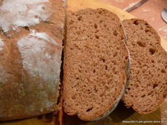 Деревенский ржаной хлеб на дрожжах