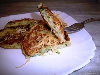 Драники из цуккини с сыром