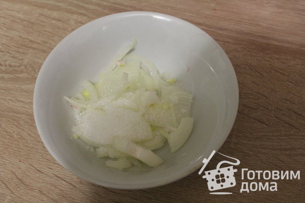 Свекольный салат с яблоком и хреном фото к рецепту 1