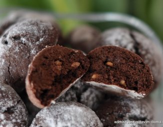 Шоколадное печенье с миндальным орехом