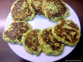 Драники из цуккини с сыром