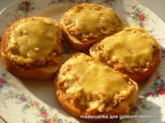 Запеченные бутерброды с рыбой