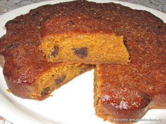 Морковный пирог с черносливом