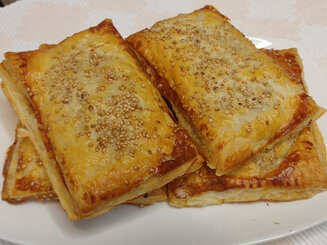 Слоёночки с запечёнными овощами