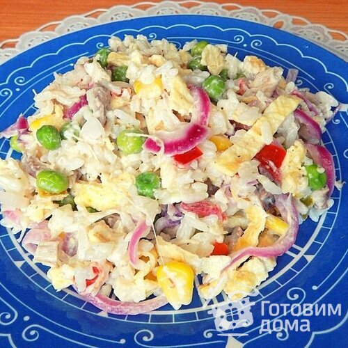 Салат с курицей и смесью овощей