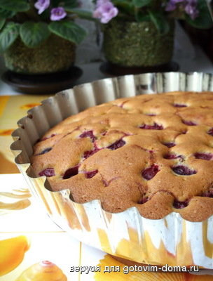 Легкий вишневый пирог фото к рецепту 2