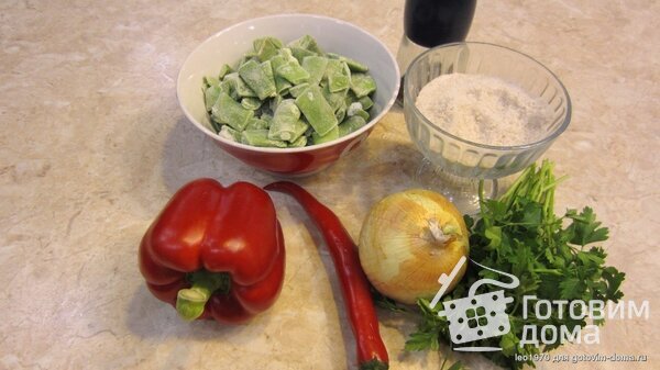 Теплый салат из стручковой фасоли &quot;Вертолет&quot; и перцев фото к рецепту 1