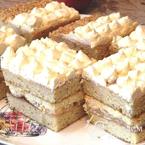Сметанный торт с яблоками и лимонным кремом