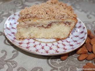 Кекс с яблоками и грецкими орехами