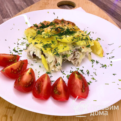 Минтай в духовке с картошкой