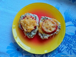 Куриные грудки, запеченные под сыром