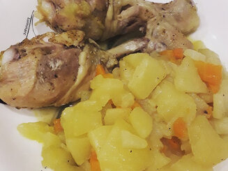 Курица с картошкой в мультиварке