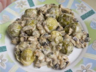 Брюссельская капуста с шампиньонами