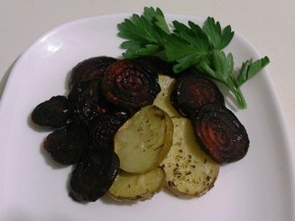Гарнир из картофеля и свеклы