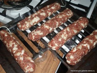 Сыровяленая колбаса в домашних условиях