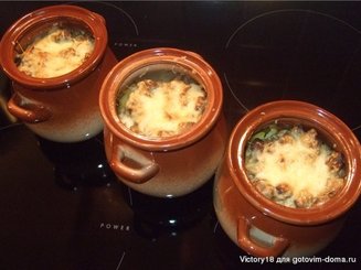 Горшочки с печенью и картошкой