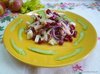 Салат с кальмарами и яблоками под йогуртовым соусом