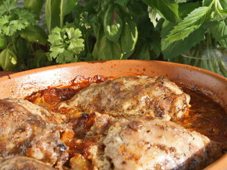 Капуста, запечённая в духовке с курочкой