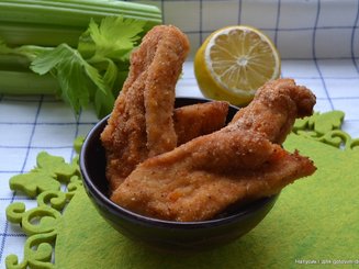 Куриные палочки хрустящие с соусом