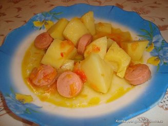 Рагу с картофелем и сосисками