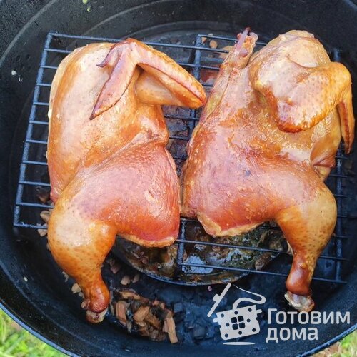 Курица горячего копчения в коптилке