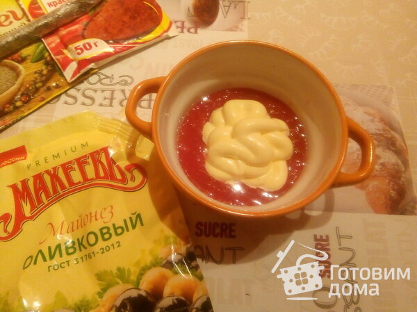 Пицца &quot;3 колбасы&quot; с шампиньонами фото к рецепту 3