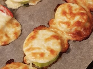 Кабачки с сыром и чесноком в духовке