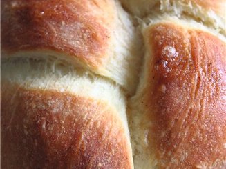 Коса с сахаром и корицей