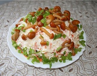 Слоеный салат "Лукошко"