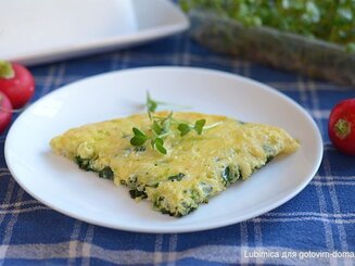 Шведский омлет с сыром и шпинатом