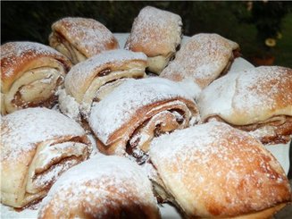 Сдобные булочки с какао к завтраку