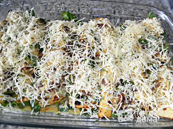 Пряные тыквенные блинчики с мясом и грибами фото к рецепту 4