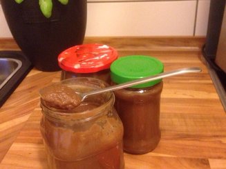 Шоколадная паста из яблок
