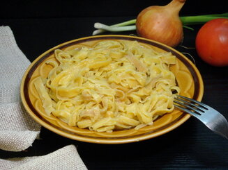 Домашняя лапша из тыквы на курином бульоне