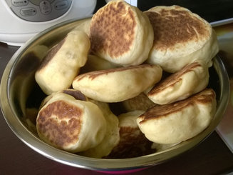 Пышные оладушки на дрожжах