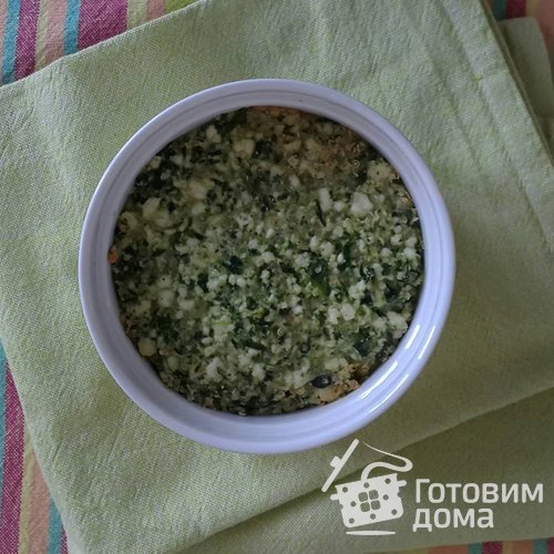 Запеканка из киноа со шпинатом и творогом