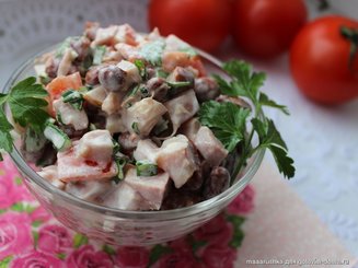 Салат фасолевый с мясом.