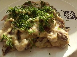 Куриные сердечки в сырном соусе