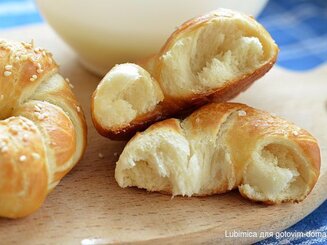 Немецкие булочки с секретом (Laugenbrötchen)