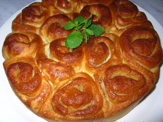 Сахарные булочки с медовой глазурью "Roulé au miel"