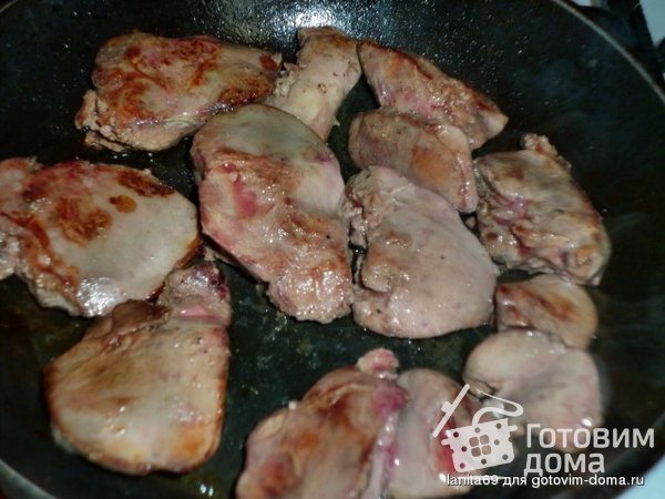 Салат с черешней и куриной печёночкой фото к рецепту 2