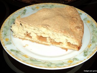 Шарлотка с яблоками