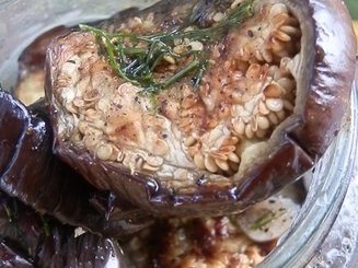 Закуска из грилованных баклажан