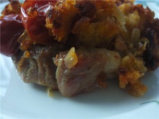 Мясное филе запеченное под овощной шубой