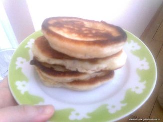 Пышные оладушки на дрожжах