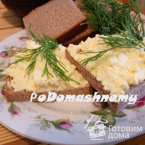 Вкусная намазка на хлеб за считанные минуты из сыра и яиц