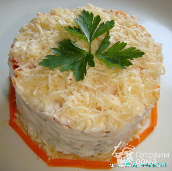 Салат из рыбы с морковкой и луком фото к рецепту 2
