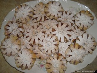 "Ананасовые хризантемы" (ананасы в слойке)