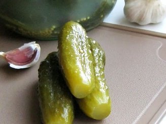 Соленые огурчики хрустящие
