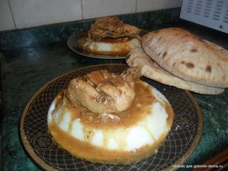 Курица с чесноком в соусе